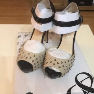 Rock & Republic Kurt Tan Heels Shoes